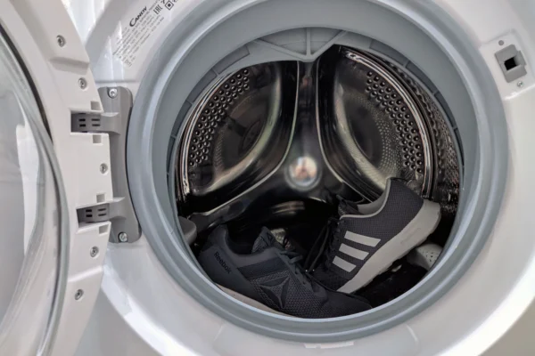 Wash Sneakers in a Washing Machine